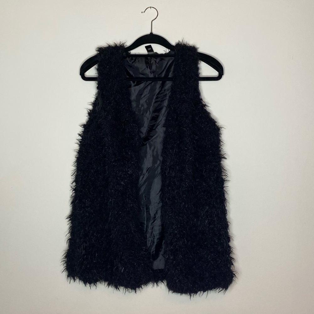 Furry vest from streetwear society